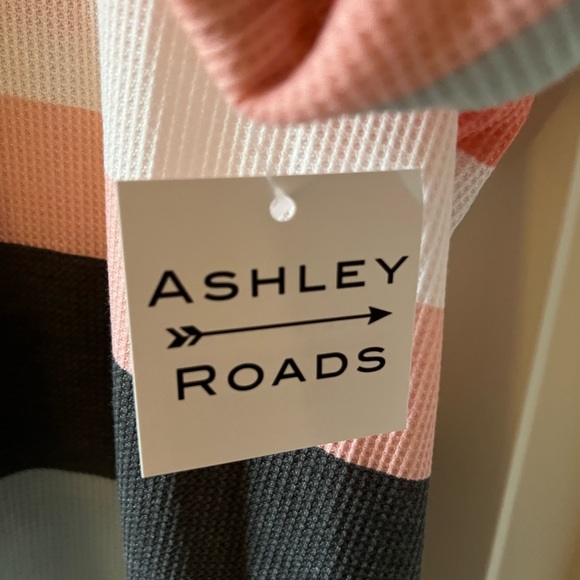 Ashley Roads plus size striped dress. - Picture 2 of 4